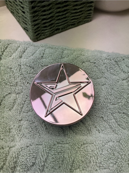 Jeffree Star Other - Jeffree Star Metallic Pink Compact with Embossed Star
